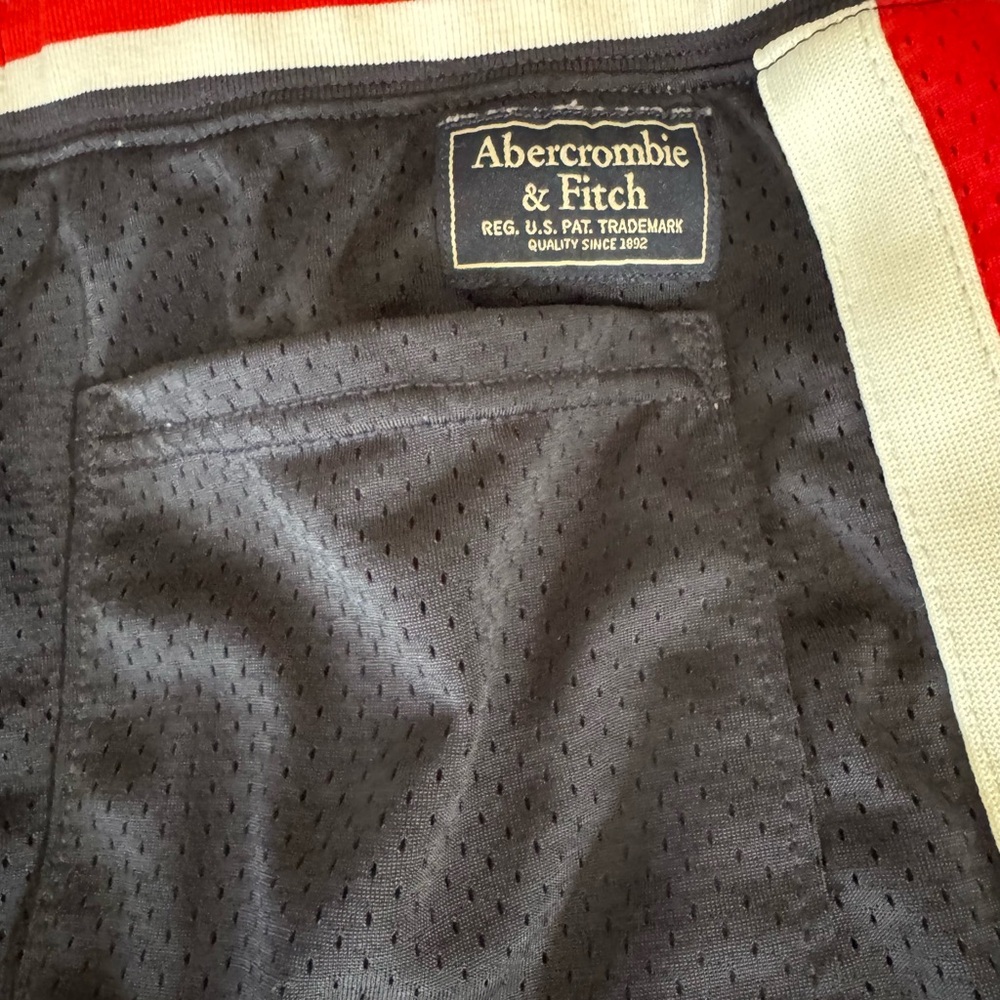 Abercrombie & Fitch Men's Navy and Red Shorts - Picture 4 of 5